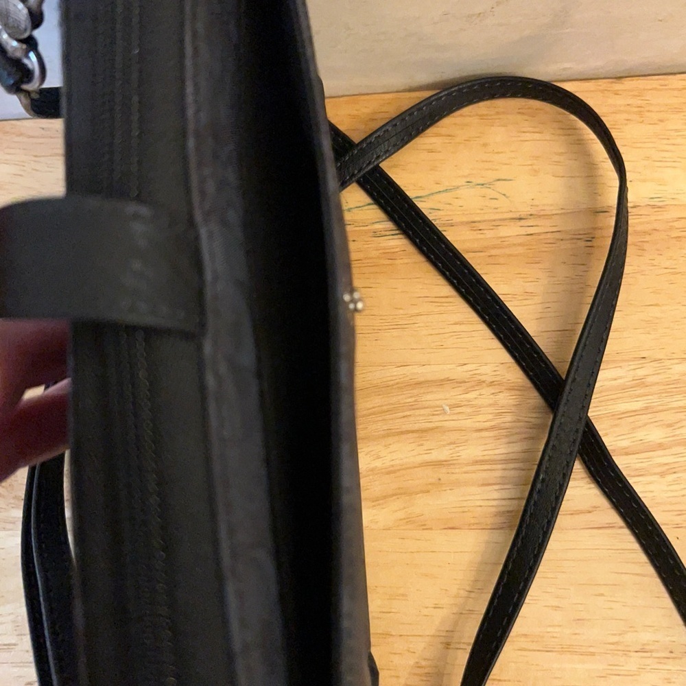 Sakroots Artist Circle Charcoal Floral Crossbody Clutch - Picture 8 of 12